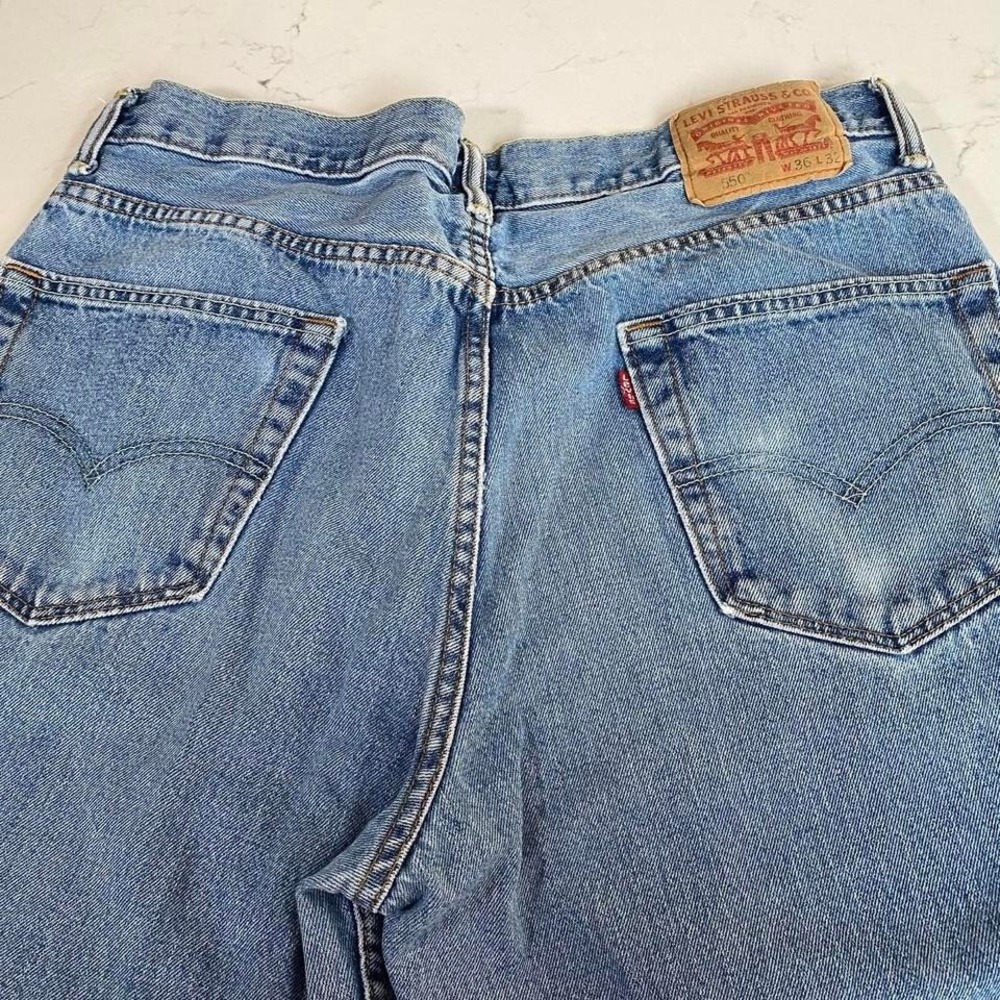 Levi's 550 Relaxed Fit Jeans Men's 36x32 Medium Wash Classic denim - Picture 8 of 8
